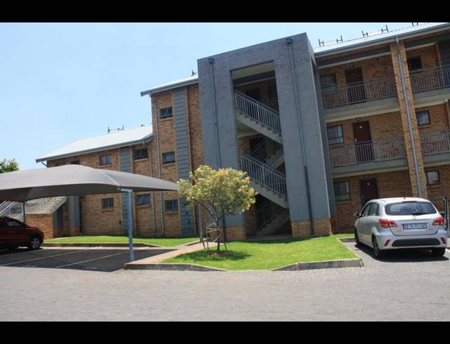 2 BEDROOM APARTMENT FOR SALE IN NOORDWYK